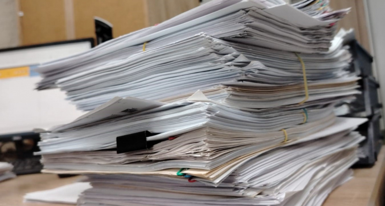 Саратовские коммунальщики передали приставам 3000 исполнительных листов на 7,4 млн рублей долгов за мусор
