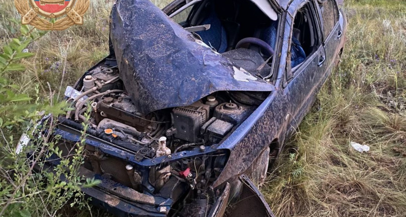 17-летняя девушка госпитализирована после опрокидывания Mitsubishi в Саратовской области — за сутки две аварии