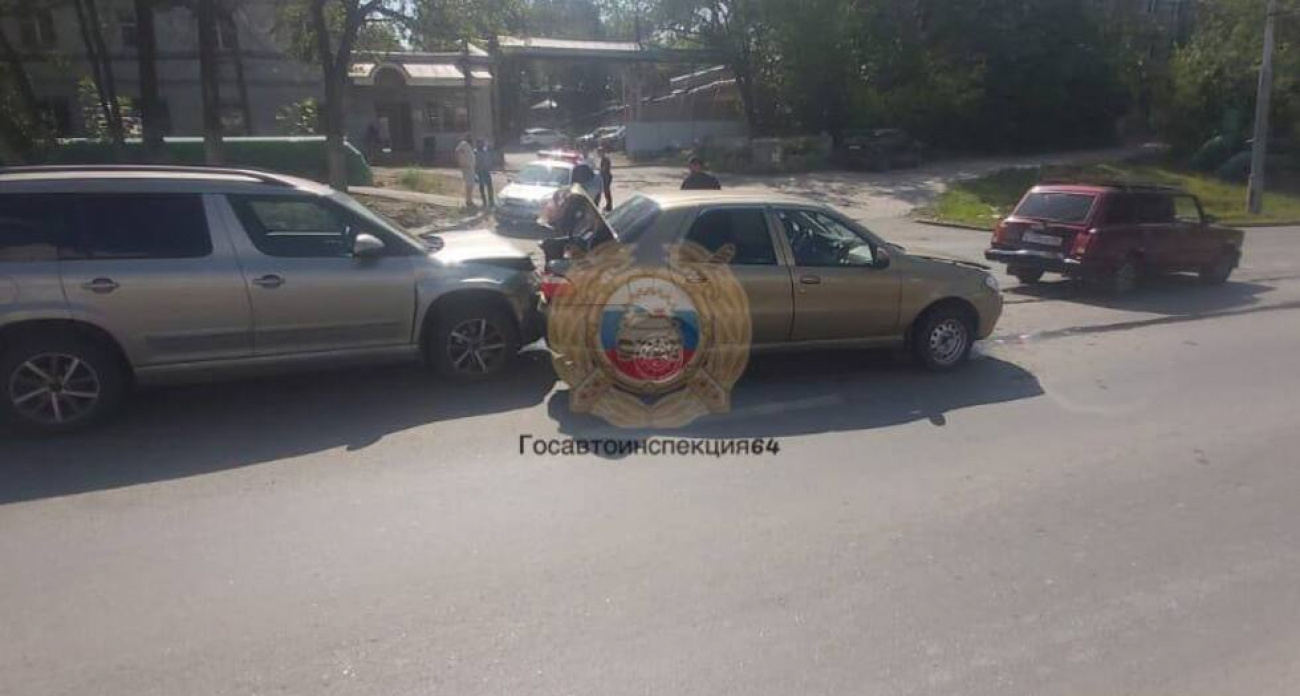 Тройное ДТП на Московском шоссе: в больнице пассажир Fiat после столкновения трех машин