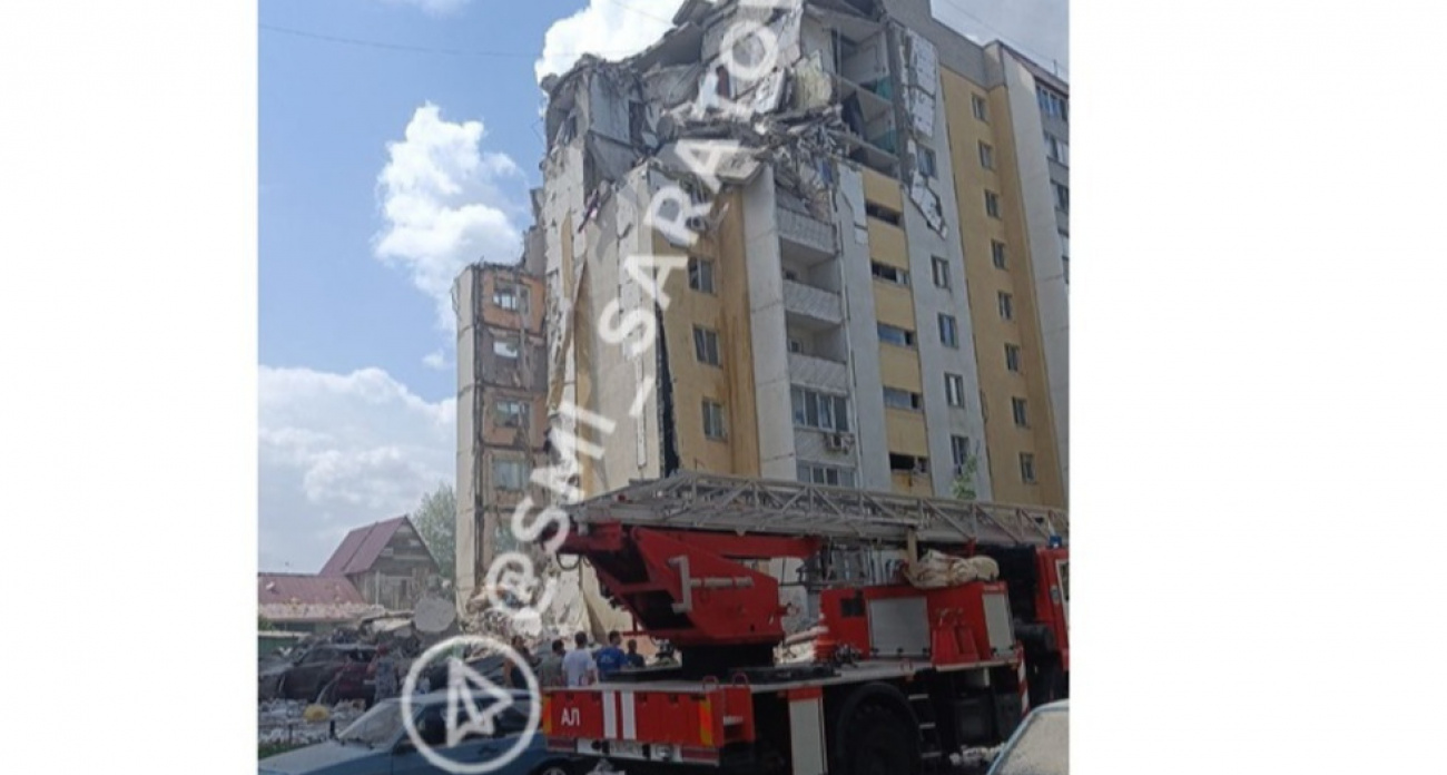 Взрыв в подъезде 10-этажки на Блинова в Саратове: все службы стянуты на место ЧП