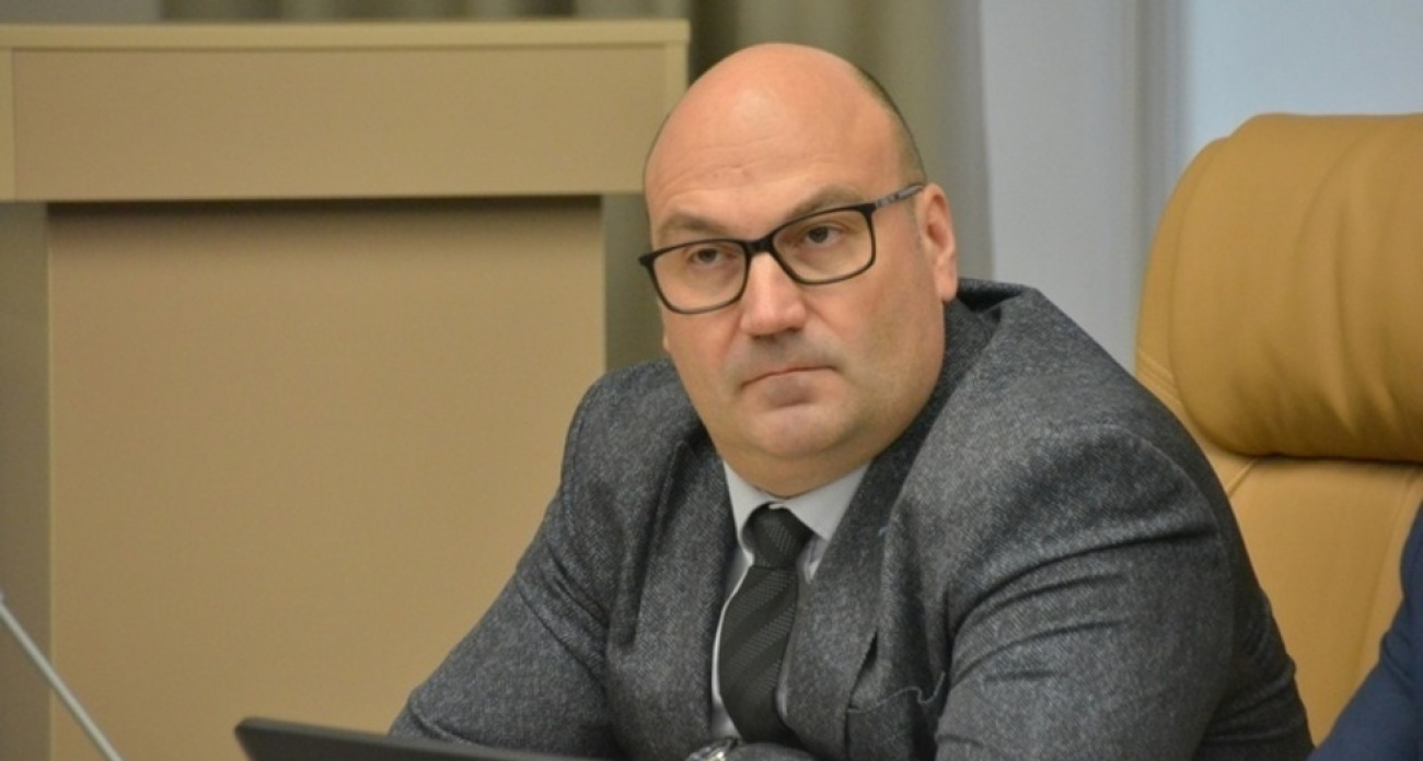 Экс-зампреда правительства Саратовской области, проработавшего год без утверждения, назначили главой района