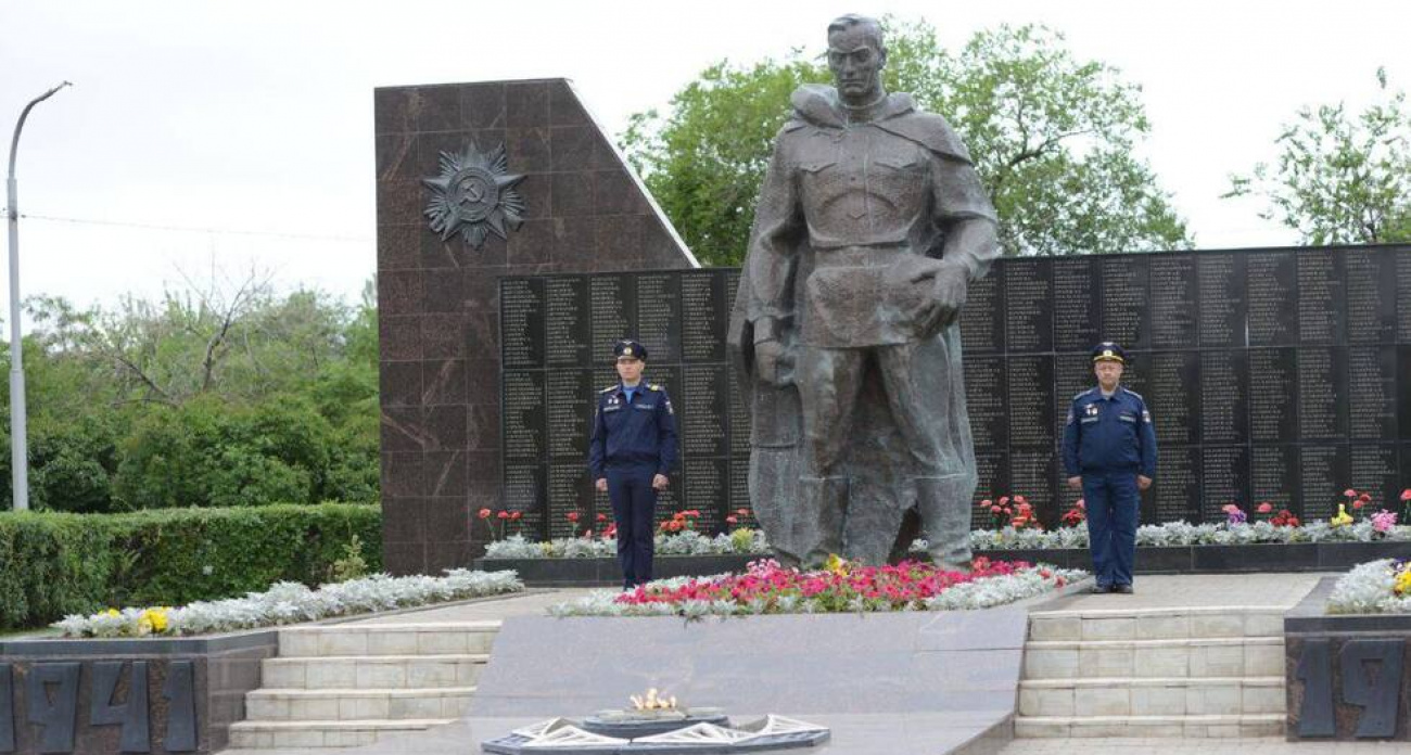 В Энгельсе потратят 1,2 млн на ремонт забытого мемориала воинам на старом кладбище