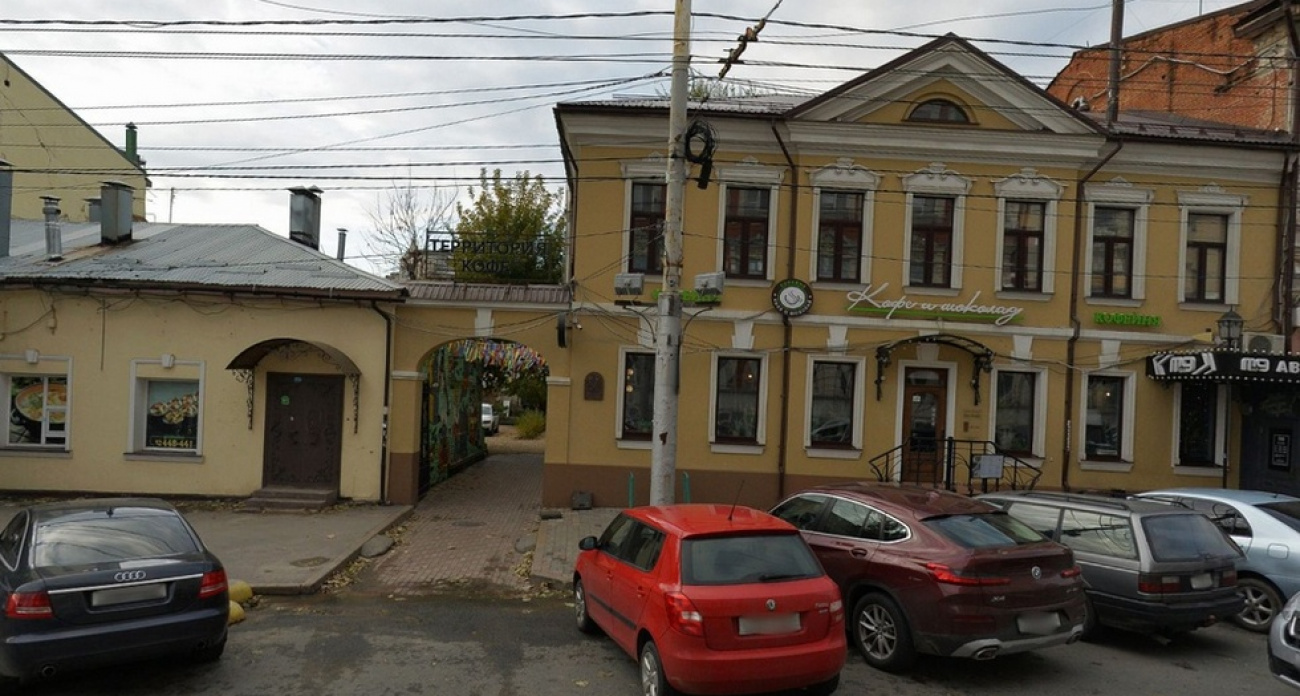Эксперты отказались выделять здания XIX века из знаменитого "Дома Вакурова" в отдельные памятники