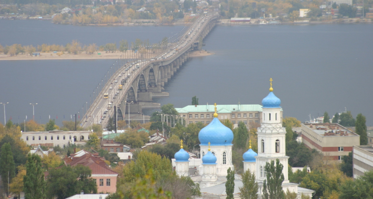 Москвичи и татарстанцы скупают 39% новостроек в Саратовской области: кто еще претендует на местное жилье