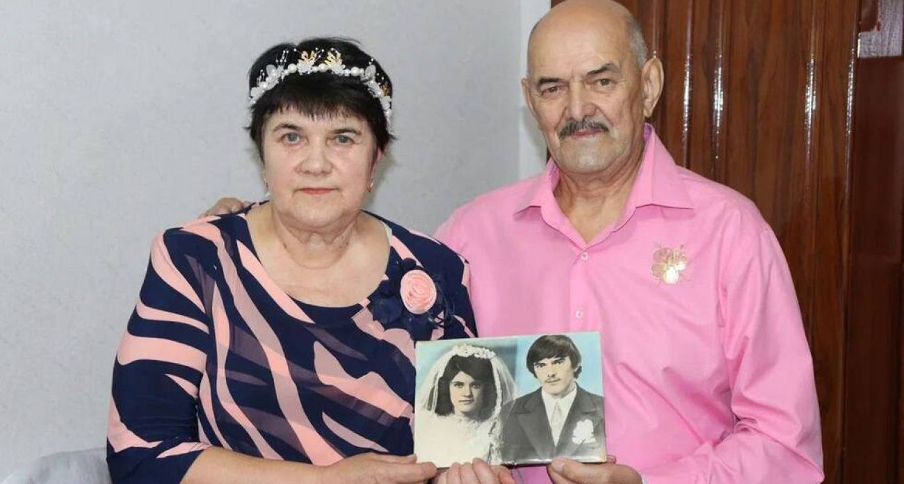 Золотая свадьба в Питерке: супруги 56 лет вместе воспитали династию из девяти мужчин