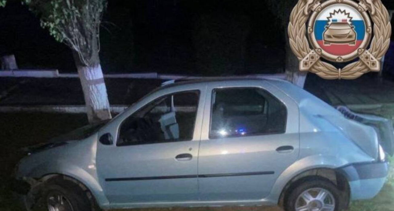 44-летний водитель Renault погиб в перевернувшейся машине: второе смертельное ДТП за вечер в Саратовской области