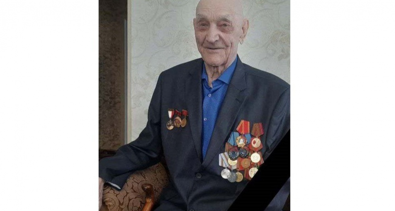 Умер в 95 лет ветеран войны, который стал трактористом в 12 и всю жизнь кормил район