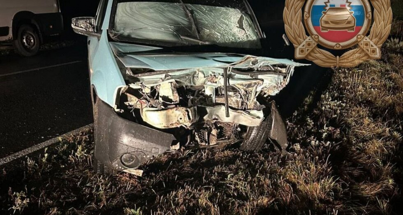 В лобовом столкновении Renault и "Приоры" под Сосновкой погибли водители 29 и 59 лет