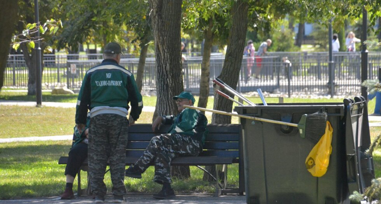 Дефицит 400 рабочих в Саратове грозит срывом масштабных проектов: мэрия выделит 103,7 млн рублей на решение кризиса