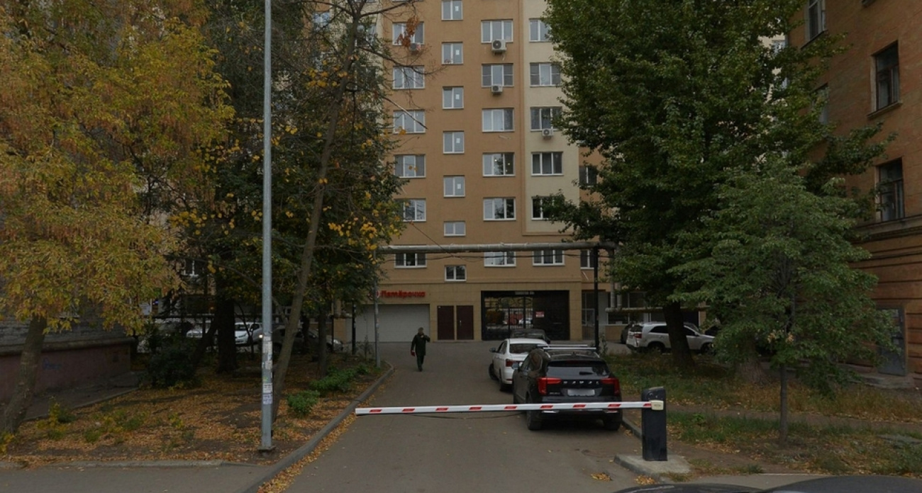 В Кировском районе Саратова снесут 10 самостроев: от шлагбаума до гаражей за ботсадом СГУ