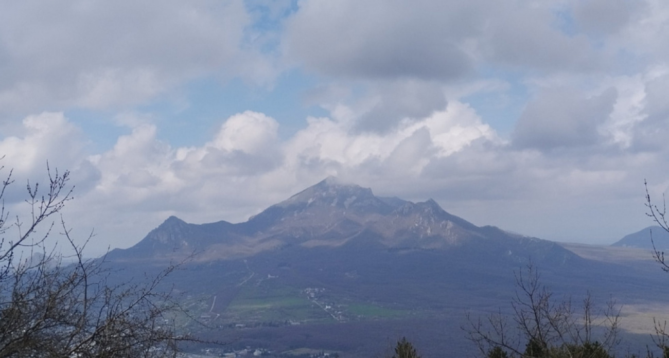 Россияне выбирают между горой Бештау и Грозный-Сити для новой купюры 500 рублей