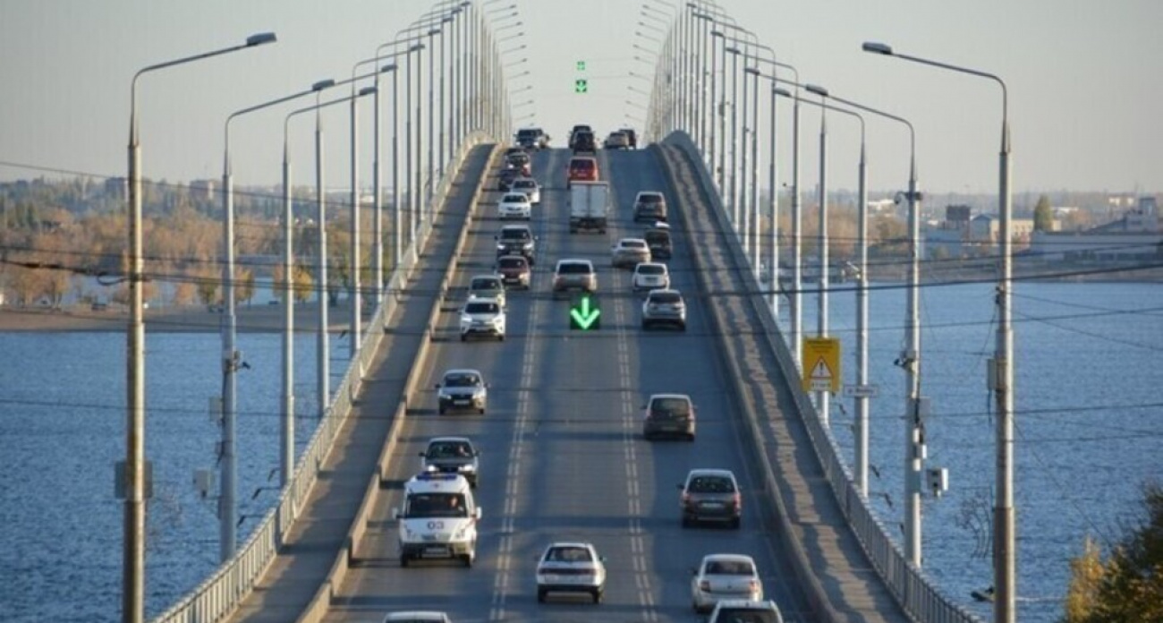 Подержанные автомобили в России подешевели на 200 тысяч рублей за год