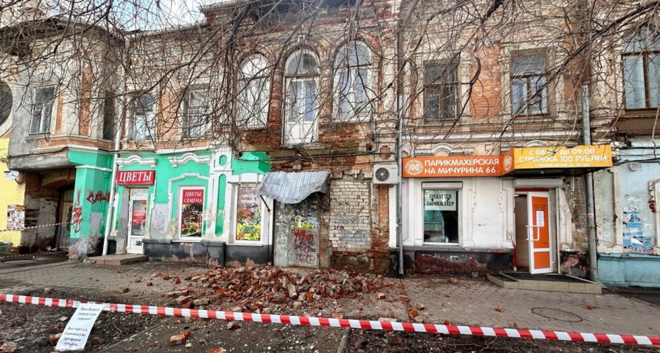 Суд даёт мэрии Саратова год на спасение аварийного дома сестер Ленина