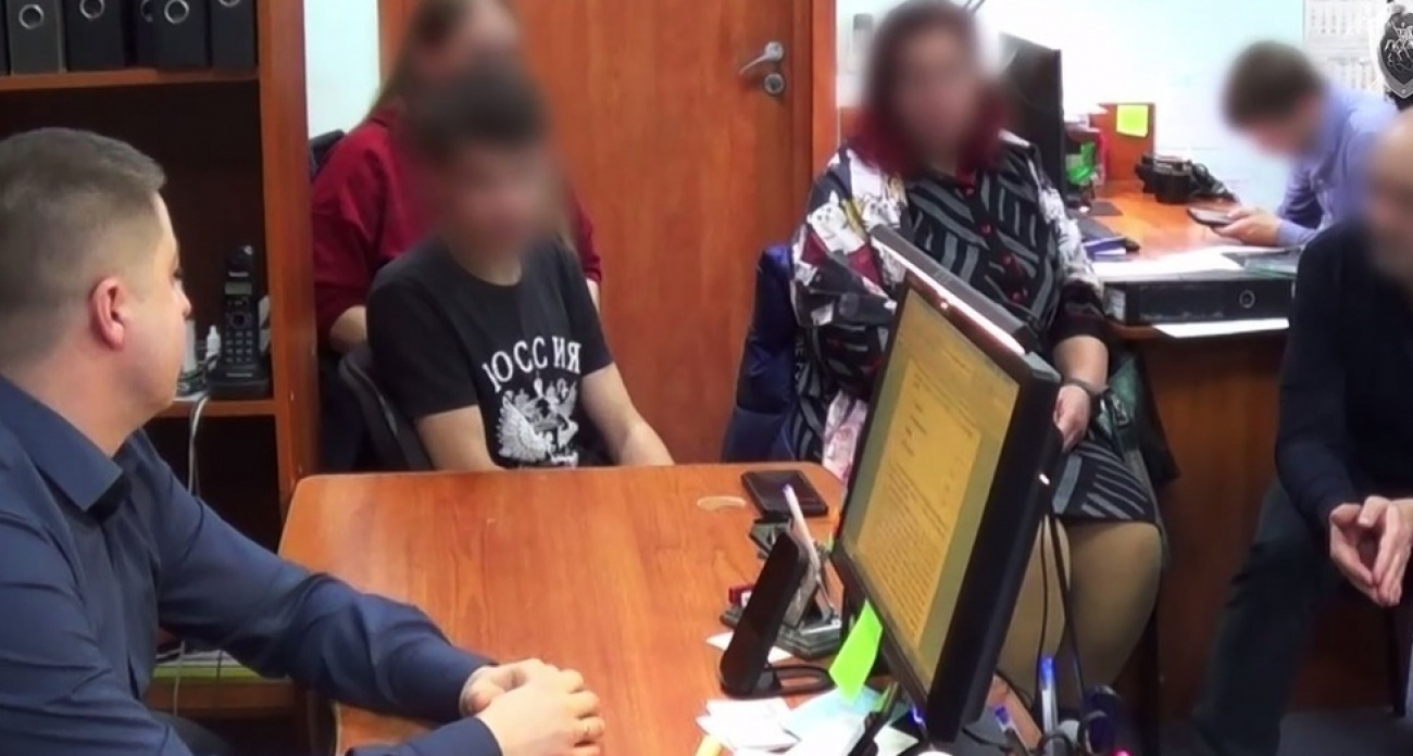 "Вышел на связь сам": 16-летний саратовец передавал украинским террористам данные о военных объектах