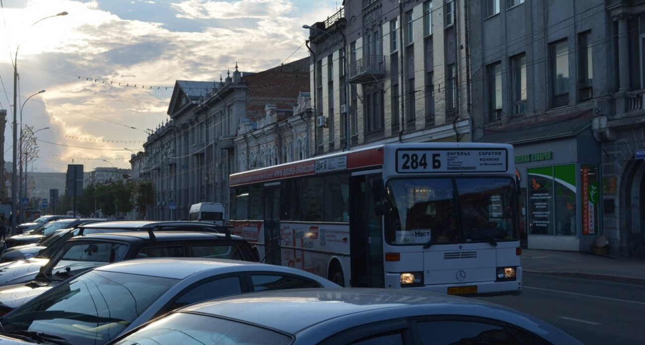 Проезд в автобусах Саратов-Энгельс подорожал до 160 рублей: шесть маршрутов повысили тарифы