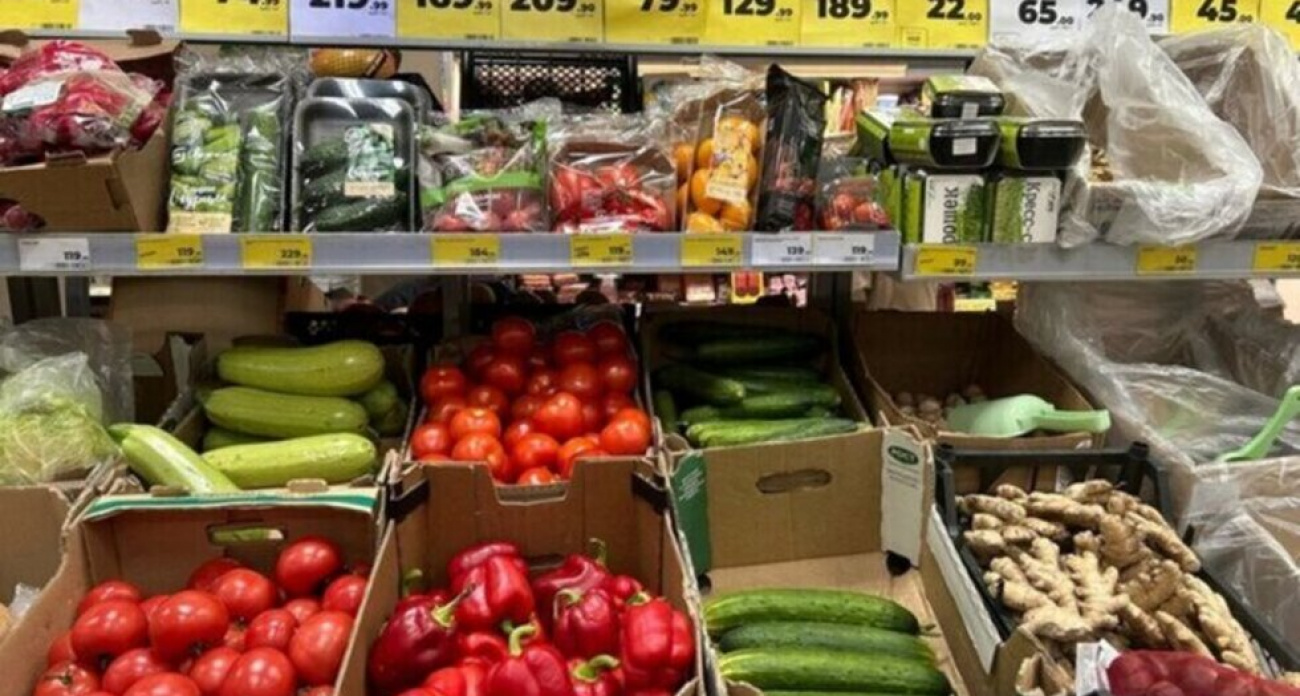 Помидоры подорожали на 10,5%, яйца — на 4%: в Саратовской области 11 продуктов резко выросли в цене