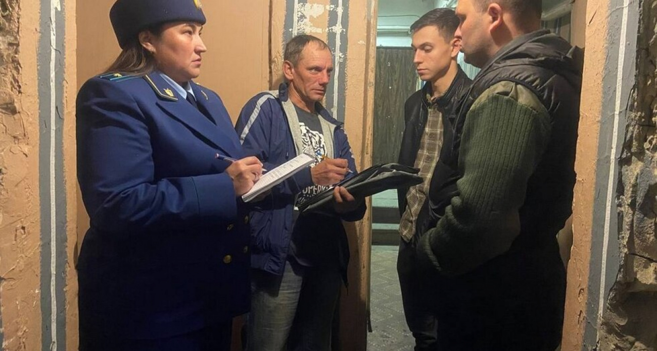 В 67-летнем доме на Лунной обрушилось перекрытие подвала — прокуратура начала проверку