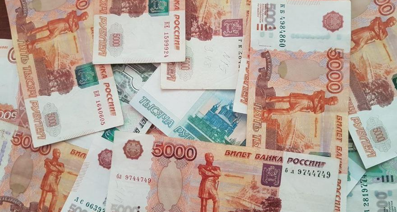 Зарплаты в Саратове вырастут до 114,5 тысяч рублей к 2028 году: пока город получает 88 тысяч