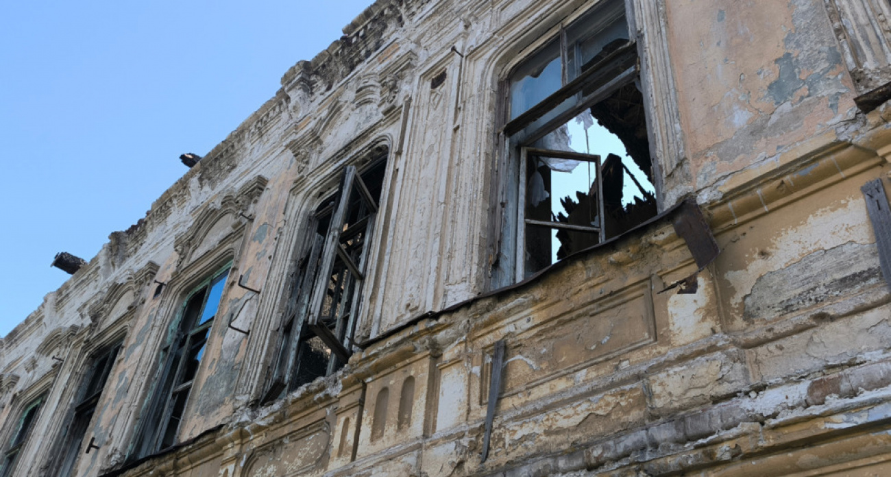 Сгоревшие руины дома 1897 года в Энгельсе продают за 11,5 миллиона рублей