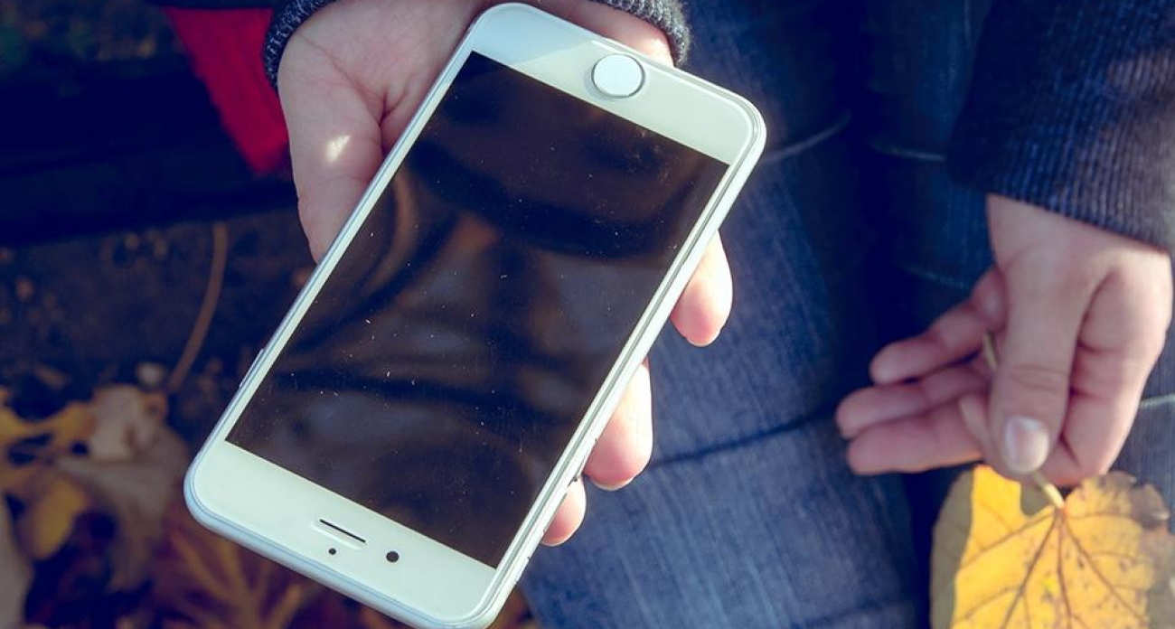 130 переводов за ночь: саратовчанка обнаружила сбой в банке и «заработала» 300 тысяч