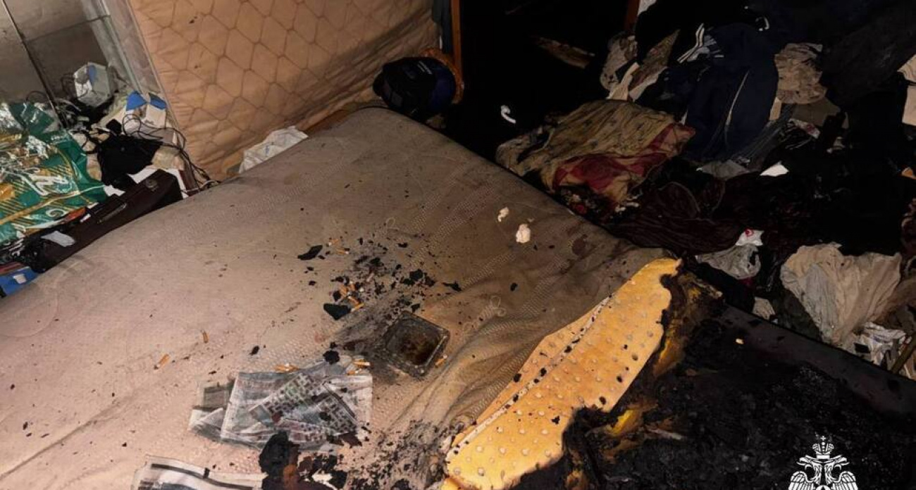 61-летний курильщик попал в реанимацию после пожара в квартире на Слонова