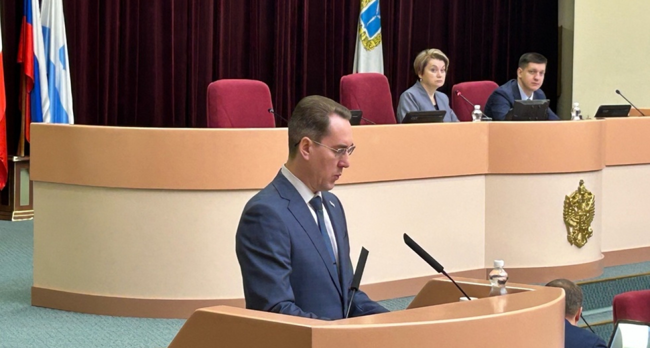 Саратовская дума увеличила бюджет на 877 миллионов: 488 млн на расселение аварийного жилья, 200 млн на асфальт в школах