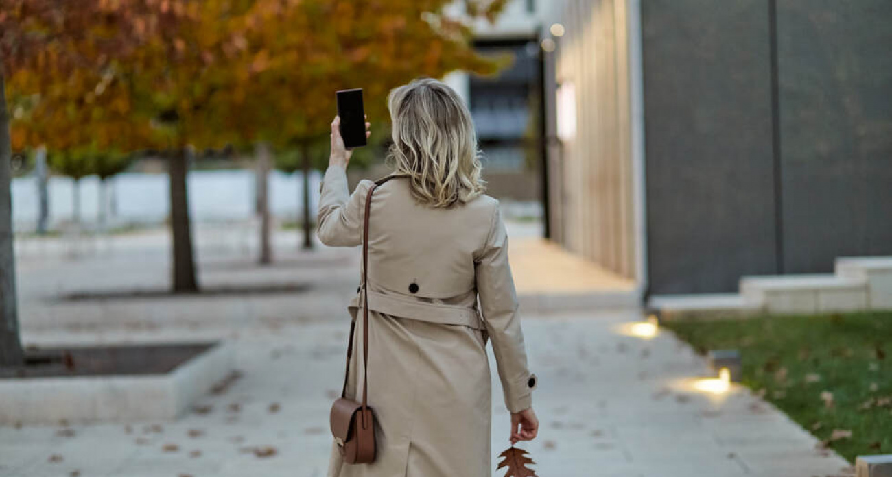 iPhone 17 в оранжевом цвете побил рекорды продаж в России втрое