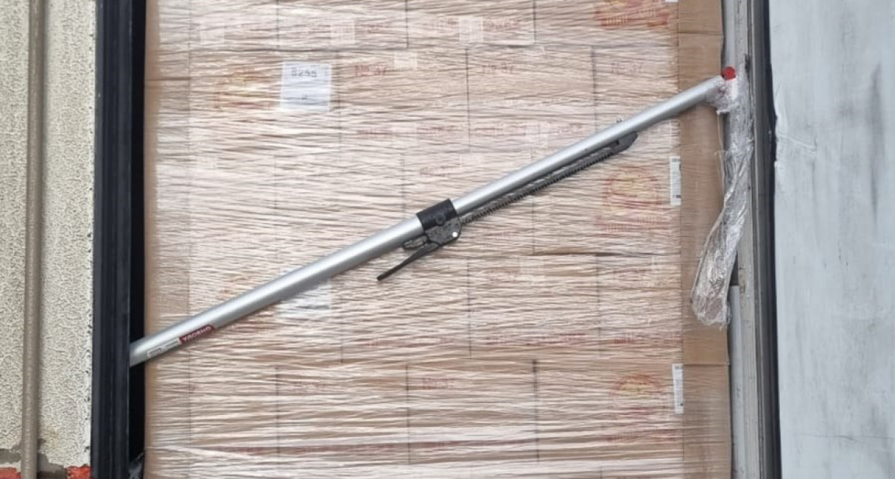 Фуру с 9 тоннами мороженого развернули на границе из-за поддельных документов