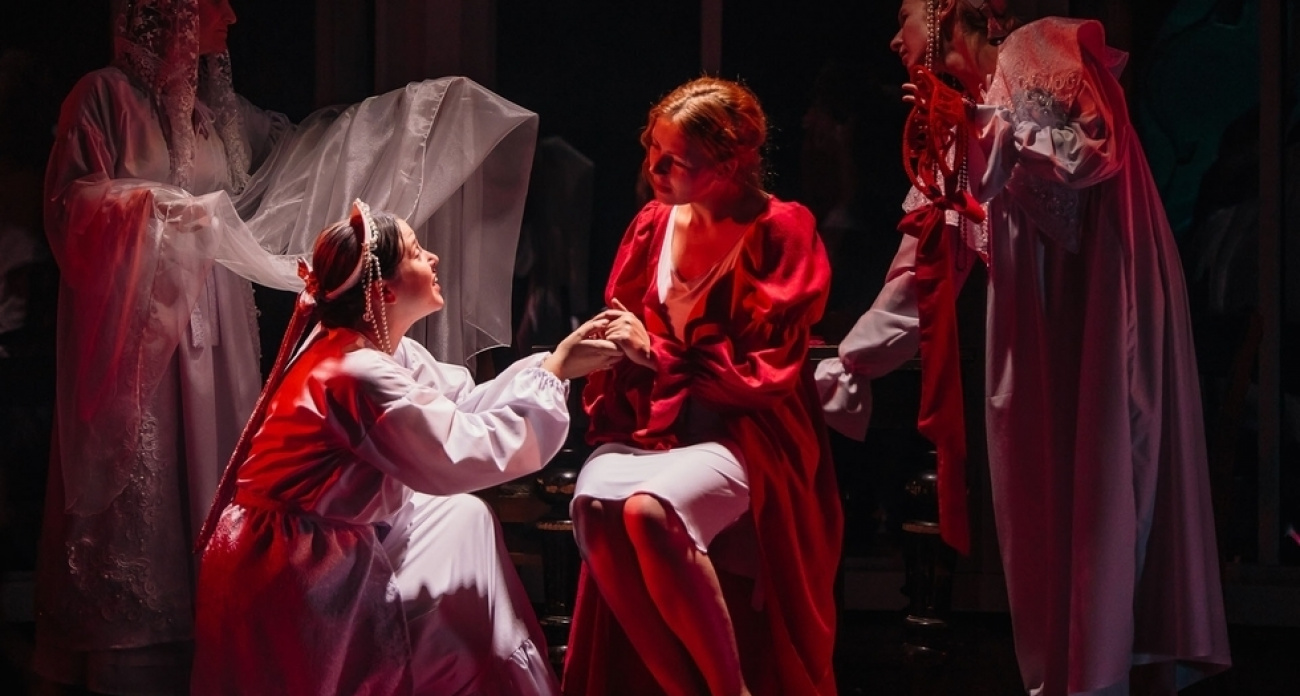 "Время женщин": в саратовском театре покажут историю о темной тайне послевоенного детства