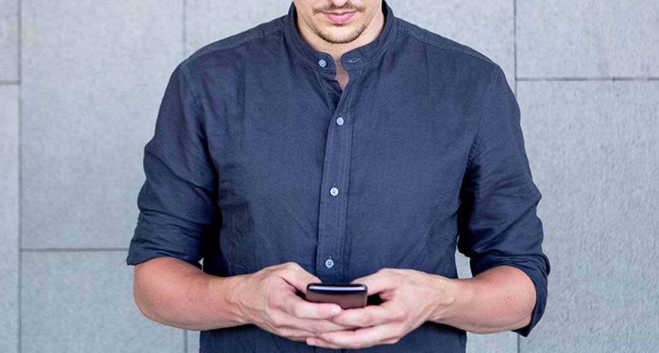 Мужчины 25-44 лет со средним доходом: кого мошенники обманывают чаще всего в Саратове