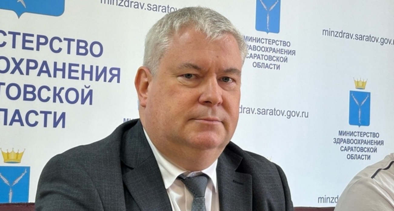 Четыре человека обеспечивают лекарствами всю Саратовскую область: министр признал провал системы