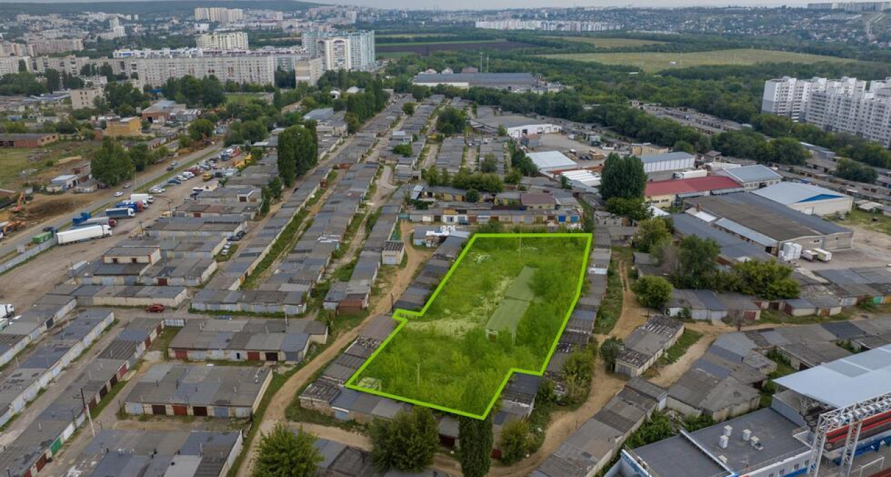 Вместо радиомаяка 1969 года: у стадиона "Авангард" продают 3,5 тысячи квадратов под пищевое производство