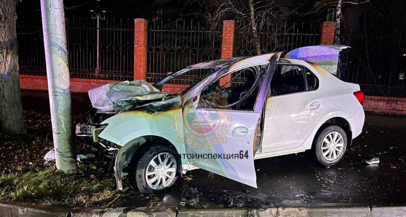 51-летний водитель Renault Logan погиб в полночном пожаре у больницы СГМУ в Саратове