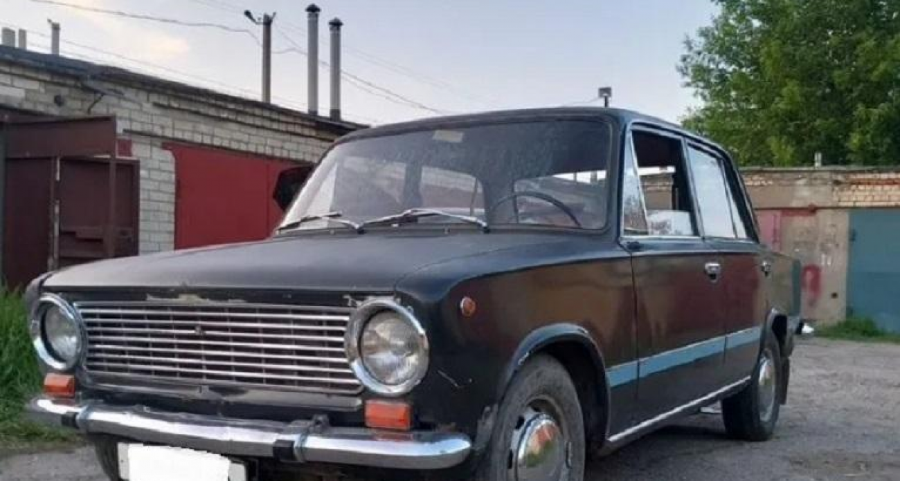 Саратовец выставил черный «Фиат 124» 1968 года с пробегом 56 тысяч за 1,2 миллиона