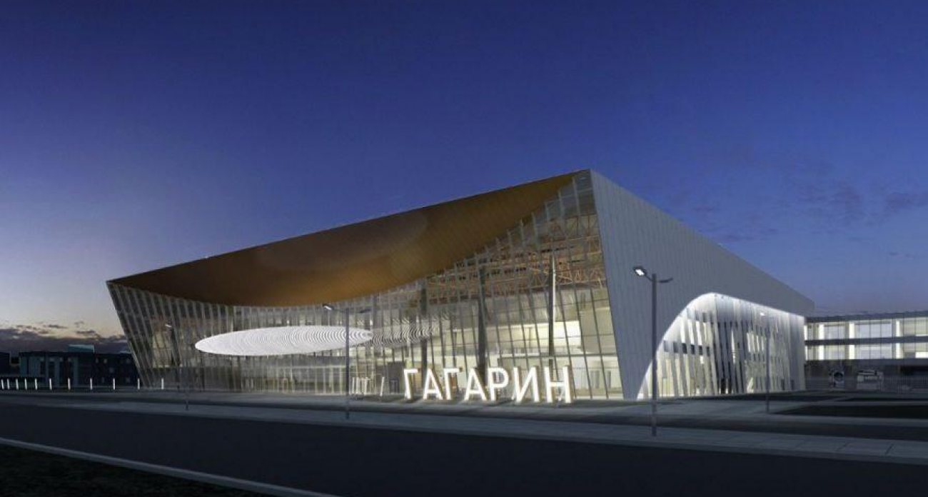 Атаки дронов парализовали аэропорт Гагарин: прокуратура требует кормить застрявших пассажиров