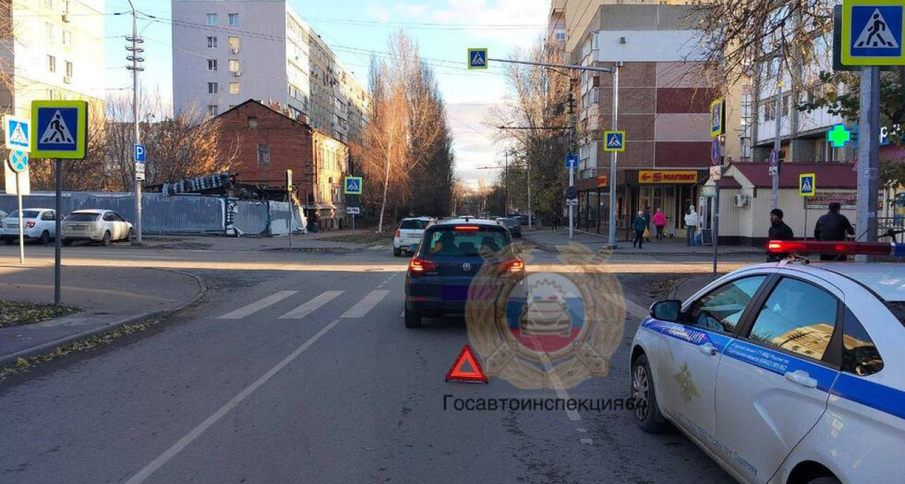 Volkswagen сбил 77-летнюю пенсионерку на Новоузенской: женщину отпустили домой после осмотра