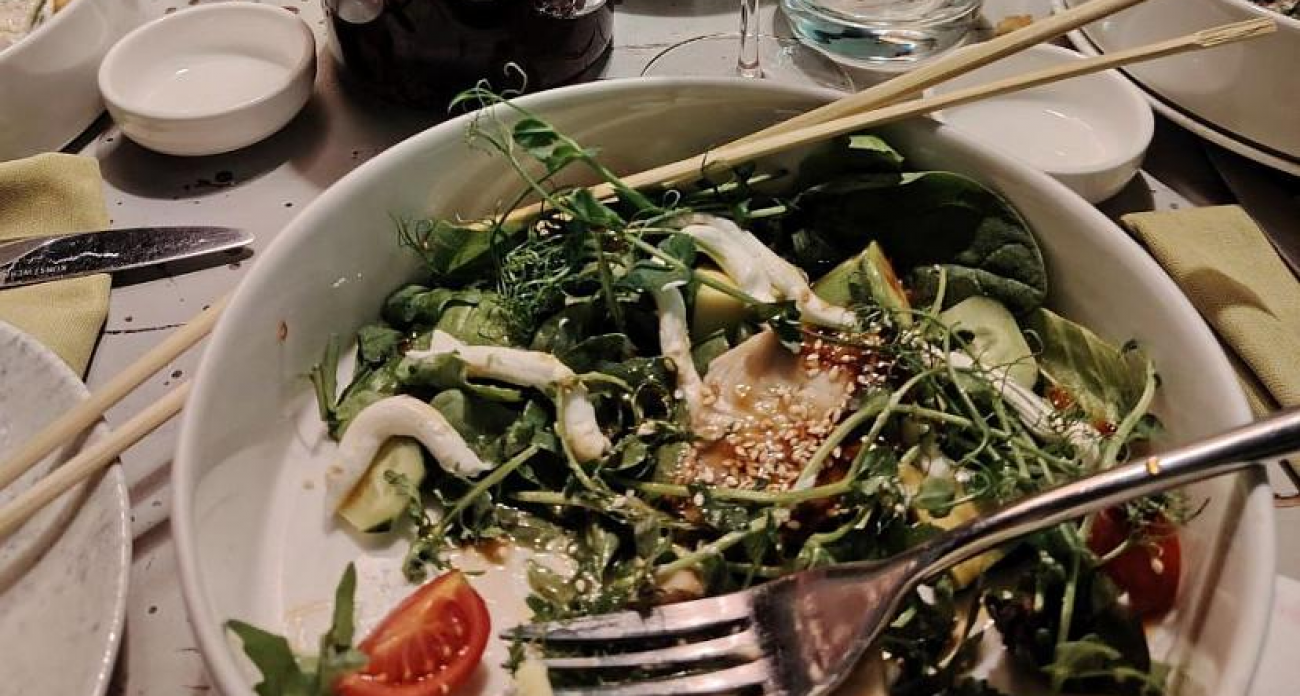 8 часов еды и пенных напитков: ресторан в Саратове предлагает 200 тысяч за дегустацию