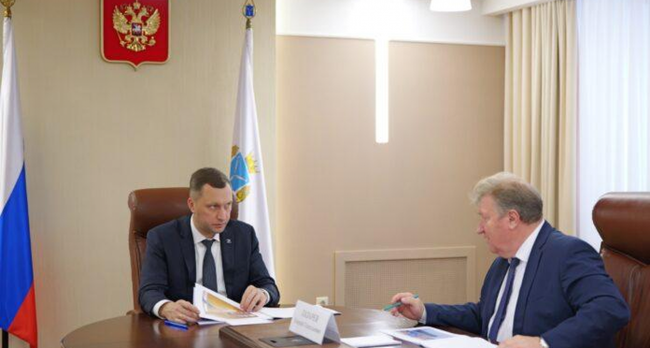 Бусаргин проверил Калининский район: спорткомплекс, отремонтированные школы и три благоустроенных территории