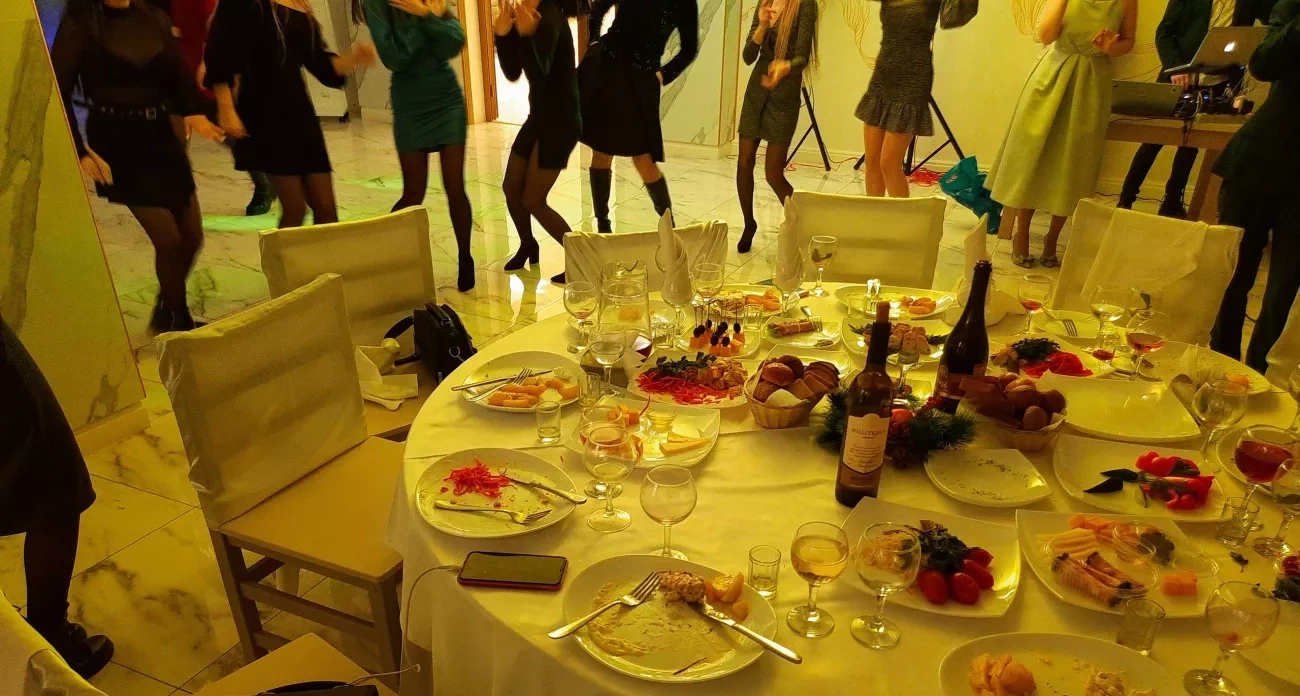 Этим знакам зодиака грозят неприятности на новогодних праздниках: астрологи советуют остаться дома