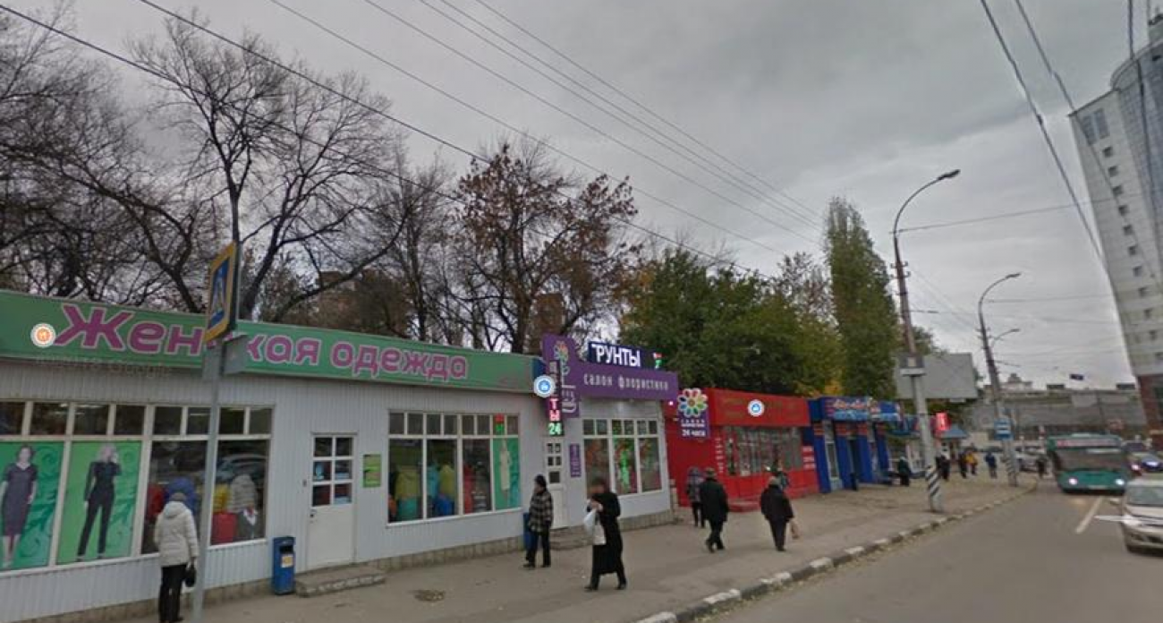 Ларьки против сквера: реконструкция Ильинской площади застряла в судах до 2026 года