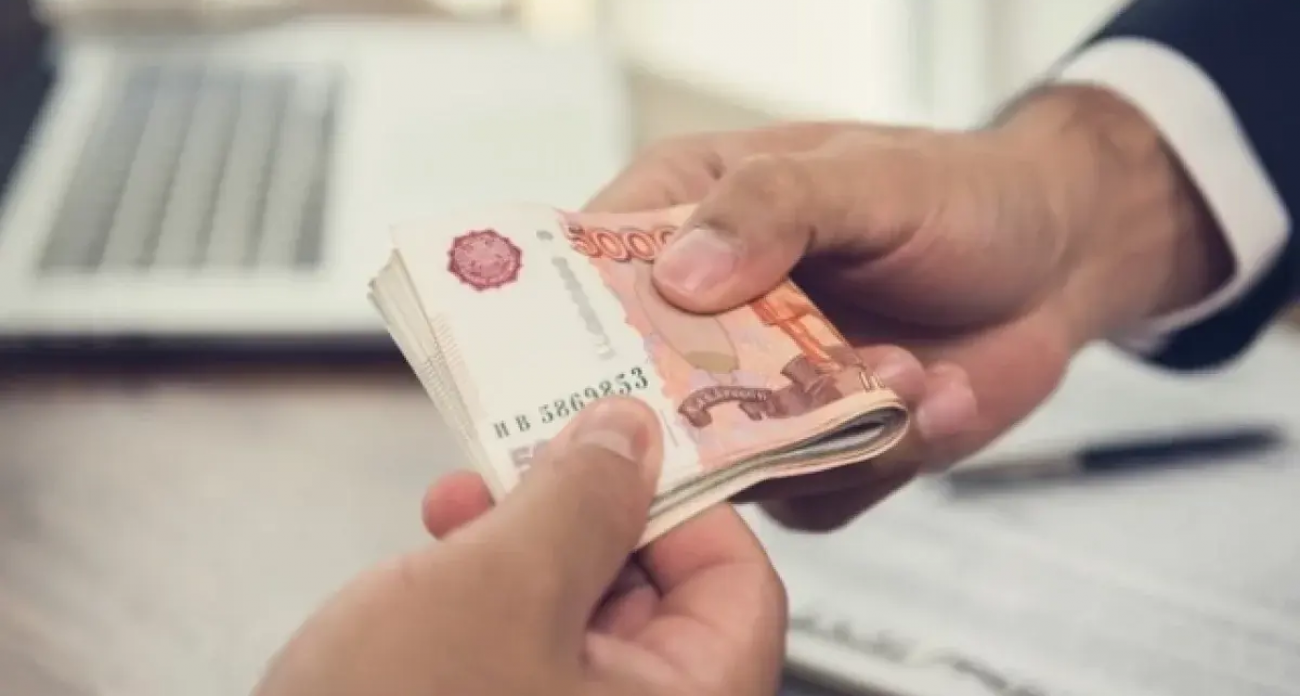 Директор магазина в Саратове может получать 140 тысяч: SuperJob назвал топ-вакансии ноября