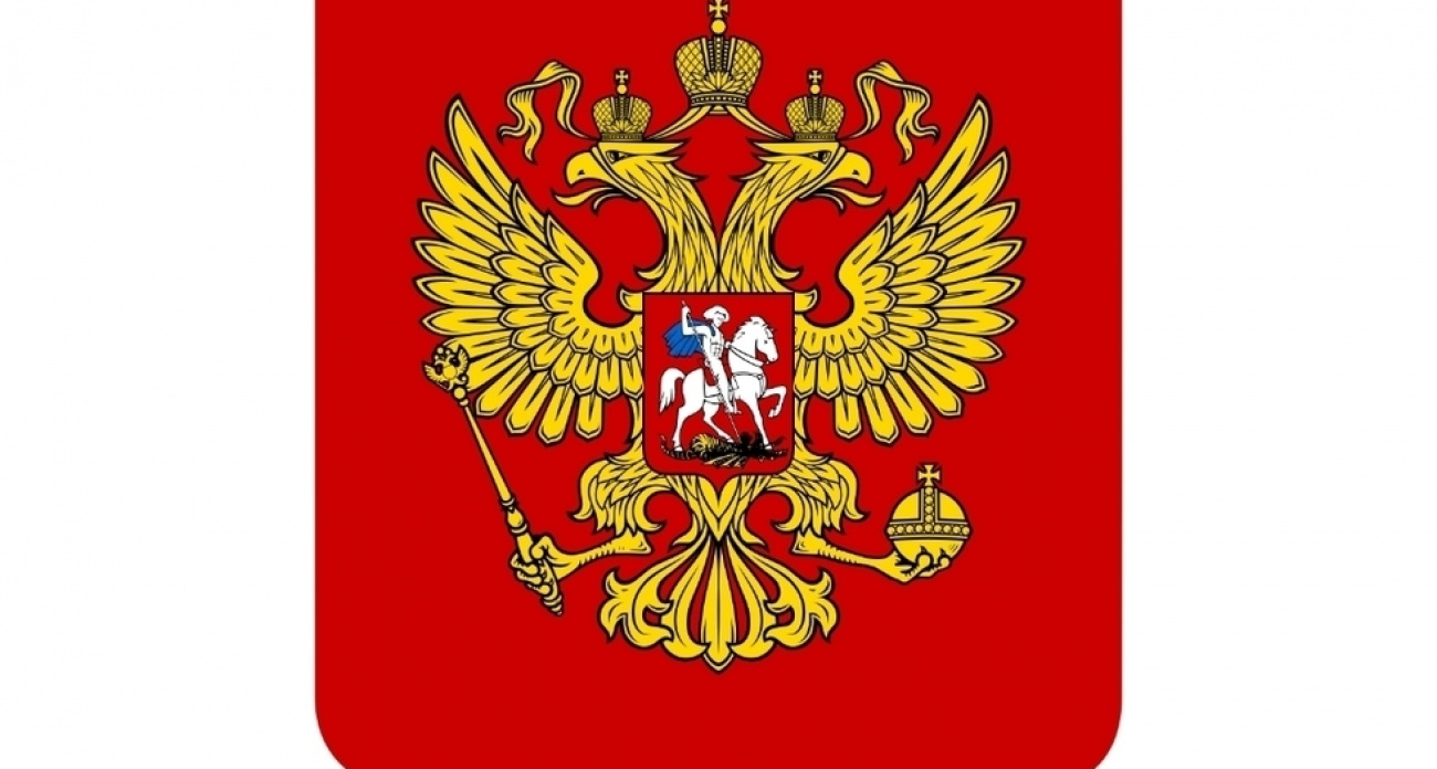 Депутаты хотят законодательно закрепить кресты на гербе России из-за случаев их "затирания"