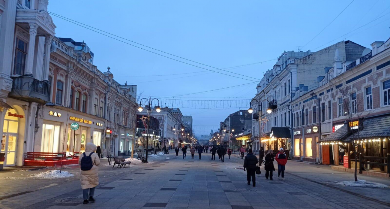 40 единиц техники и тонны реагентов: Саратов готовится к зиме через тотальную уборку