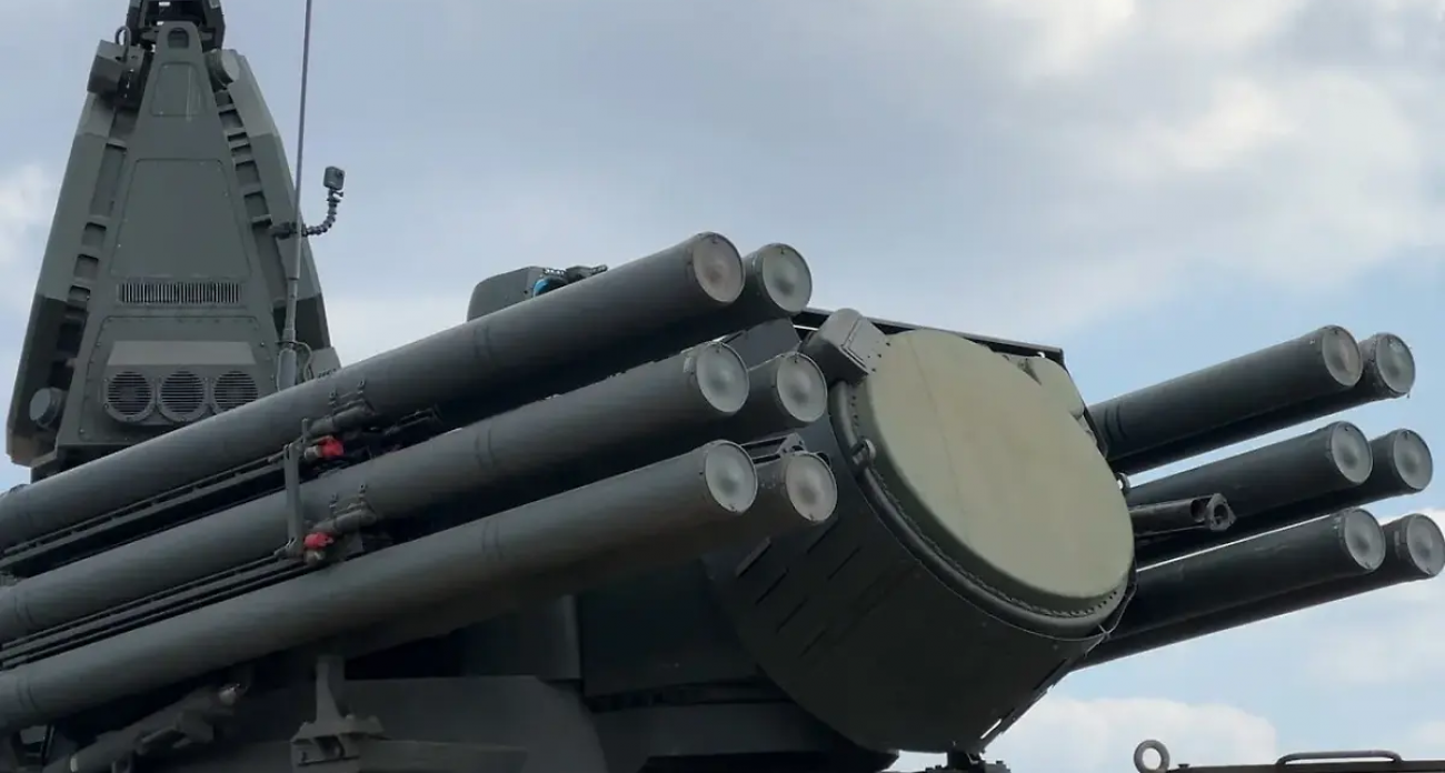 16 взрывов за ночь: ПВО отбивает массированную атаку дронов на Саратов и Энгельс