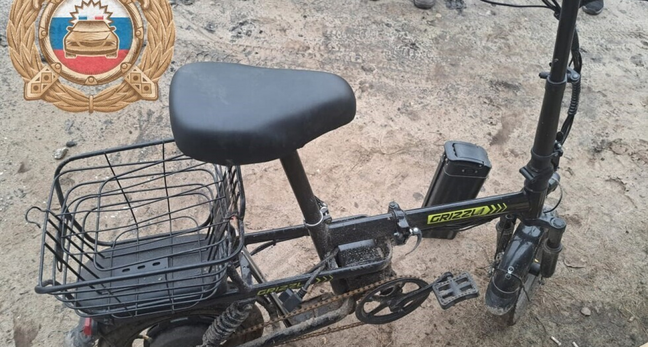 В селе Репное 53-летний мужчина на электровелосипеде в 7:30 утра сбил 67-летнюю пенсионерку