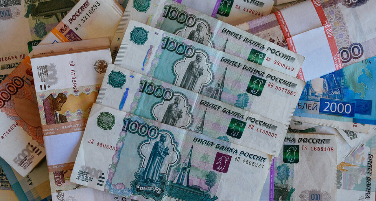 Мэрия Саратова заплатит 500 тысяч в день за 12 автобусов на одном маршруте