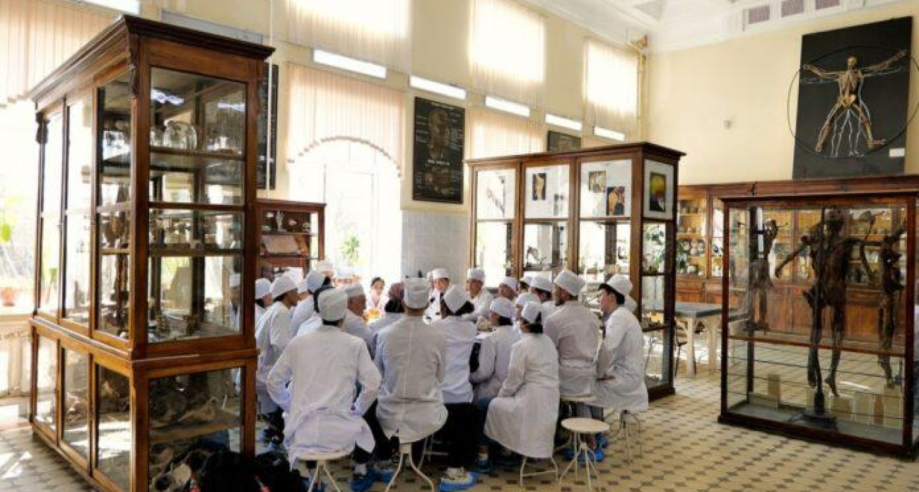 Саратовская область готовит 2000 медиков-целевиков: стипендии, жильё и гарантия работы