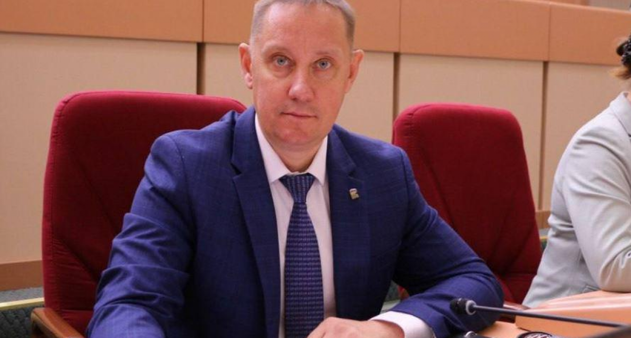 Глава Аткарского района исключен из «Единой России» за нарушение антикоррупционного закона