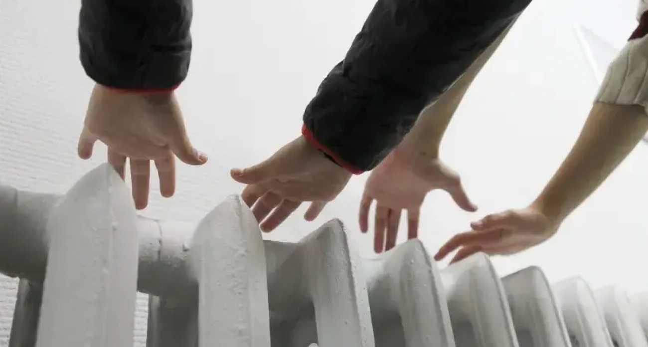 92 дома и 10 соцобъектов в Саратове замерзают: вторая авария за неделю при +2°C