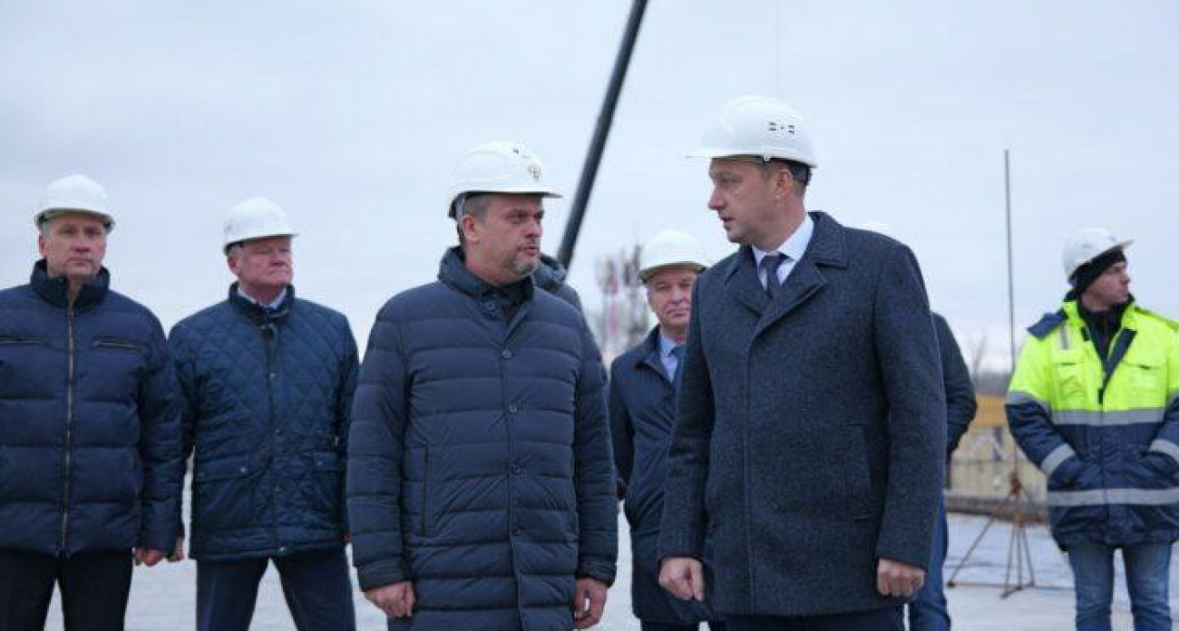 52 тысячи машин в сутки: губернатор отчитался о ремонте ключевого путепровода на «Стрелке»